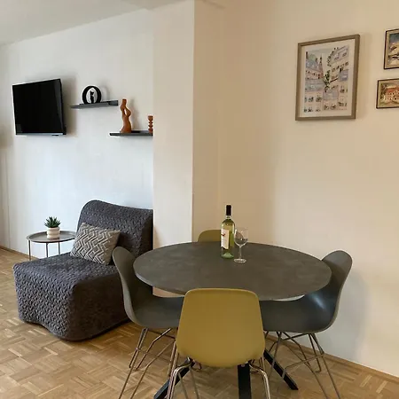 Fresh & Free Parking Appartamento Graz